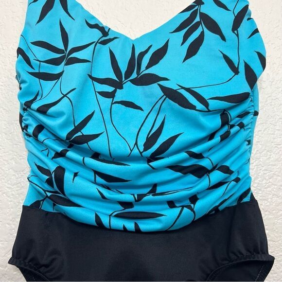 Miraclesuit One Piece Swimsuit Tropical Leaf Print Aqua Blue and Black Size 12 - Picture 3 of 13